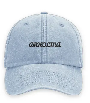 Broderad keps med texten ARHOLMA, Vintage dad cap i ljusblå