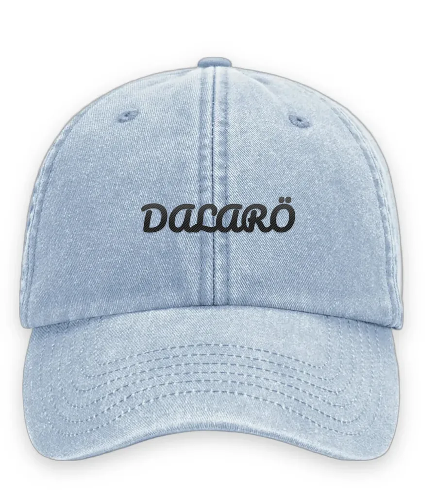 Broderad keps med texten DALARÖ, Vintage dad cap i ljusblå