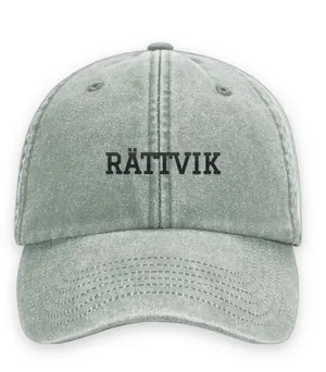 Broderad keps med texten RÄTTVIK, Vintage dad cap i salviagrön