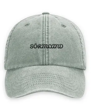 Broderad keps med texten SÖRMLAND, Vintage dad cap i salviagrön