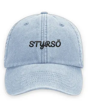 Broderad keps med texten STYRSÖ, Vintage dad cap i ljusblå