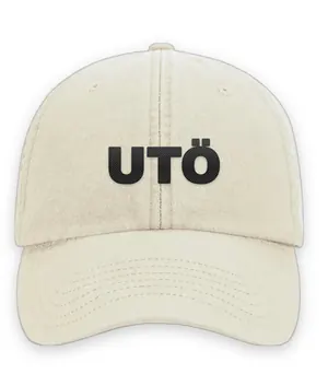 Broderad keps med texten UTÖ, Vintage dad cap i sand